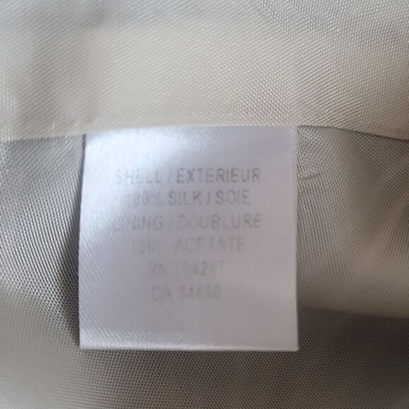 An Original Milly Of New York Elegant Black and Cream  Women's Top Size 2 - Picture 11 of 13